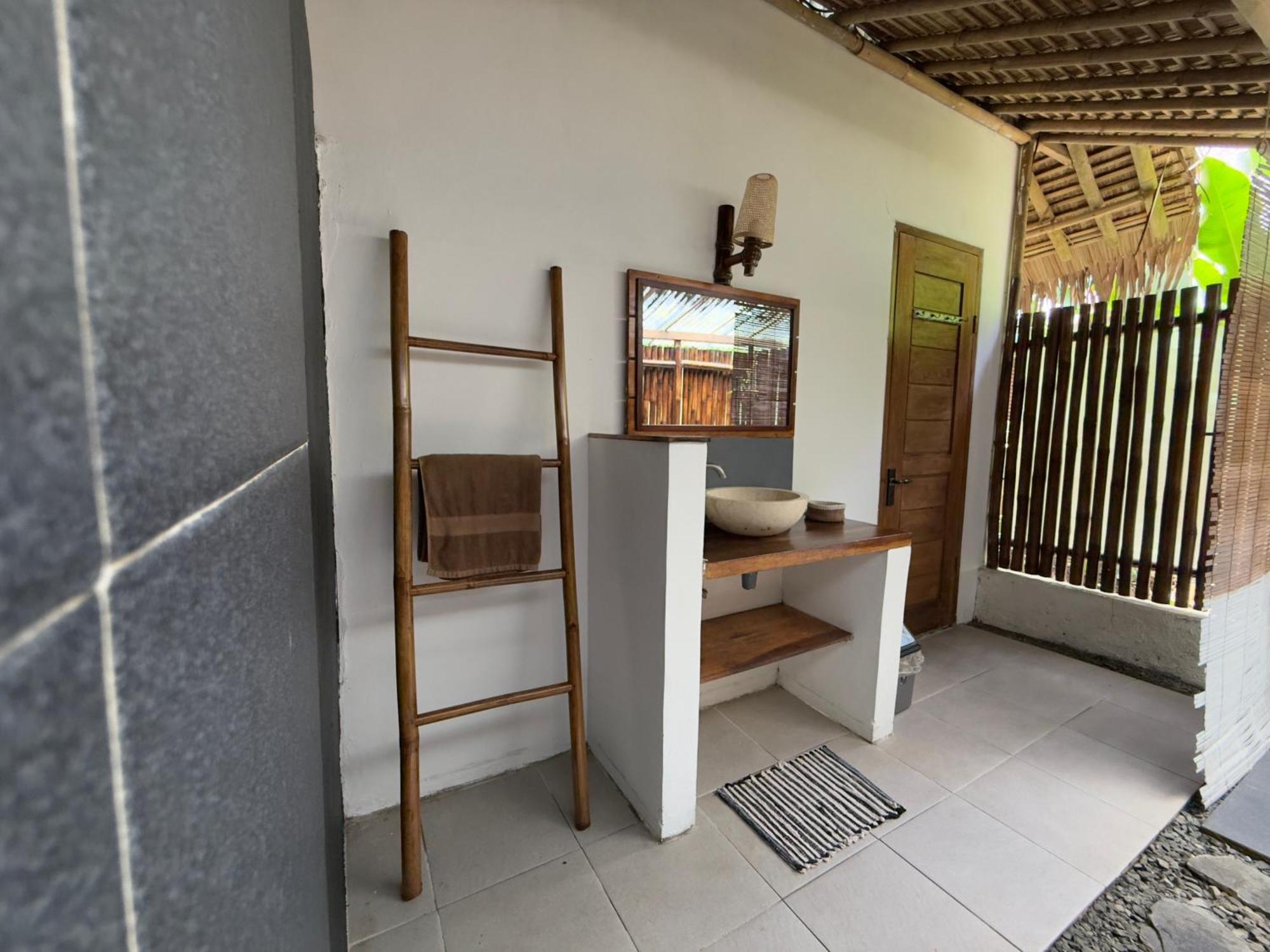 Rnv Eco Resort Bungalows Batukaras Ngoại thất bức ảnh