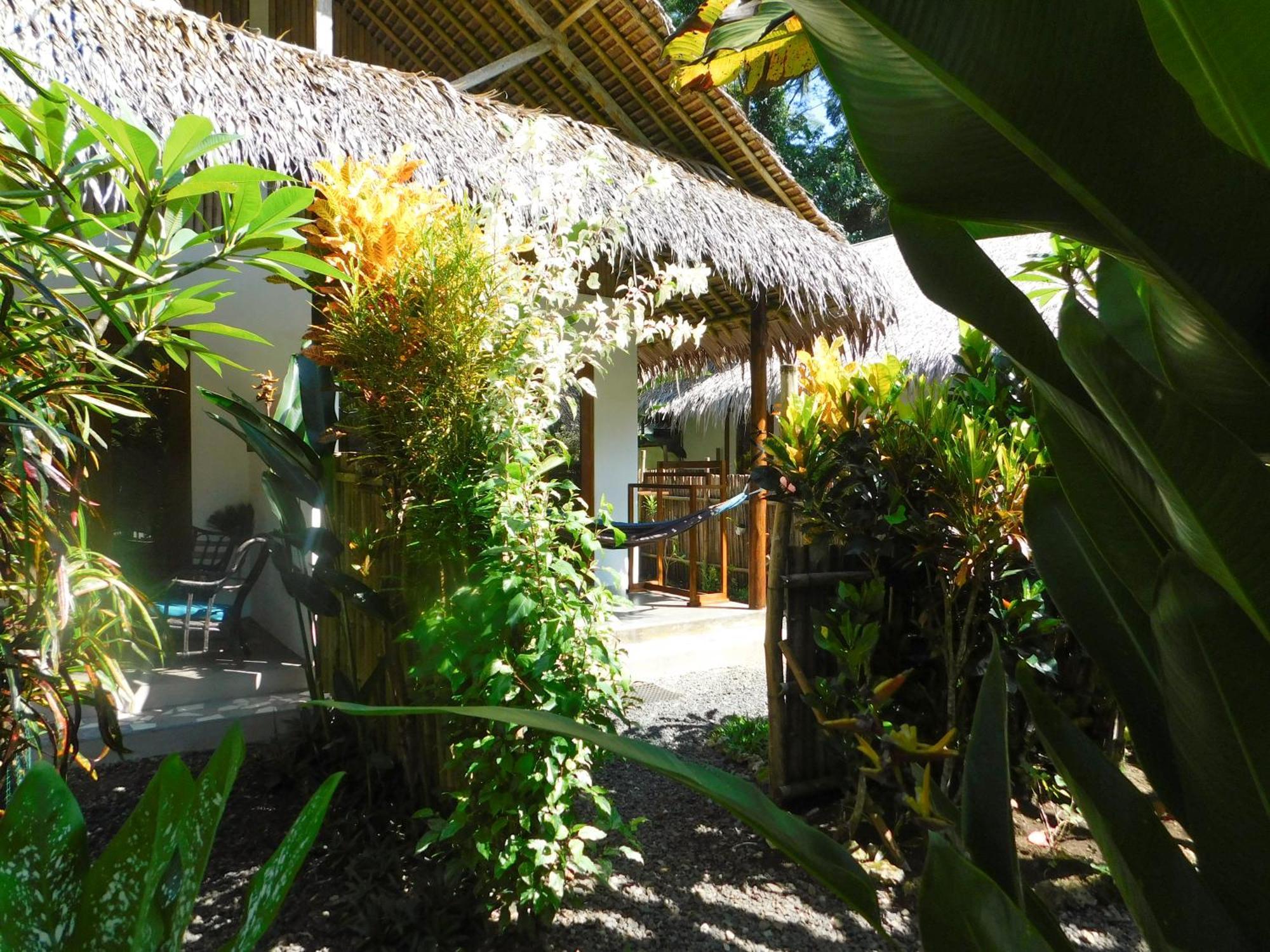 Rnv Eco Resort Bungalows Batukaras Ngoại thất bức ảnh